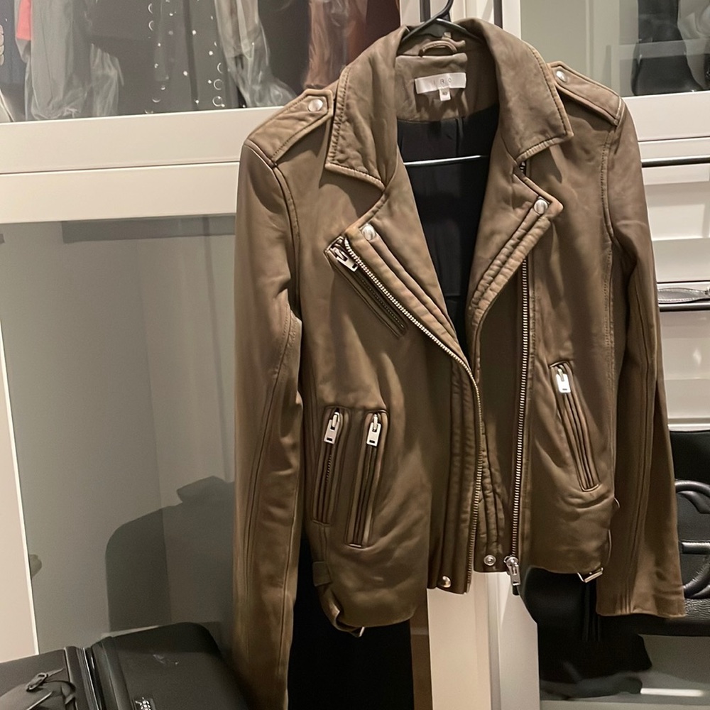 LIKE NEW IRO HAN LEATHER JACKET SIZE 40